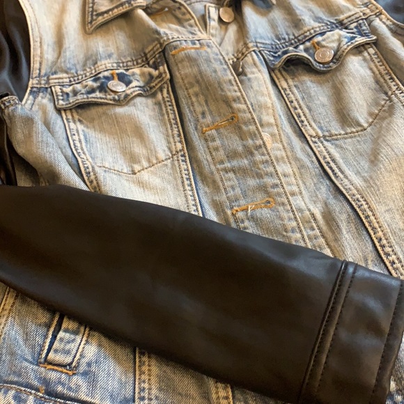 jean jacket with pleather sleeves - Picture 2 of 2